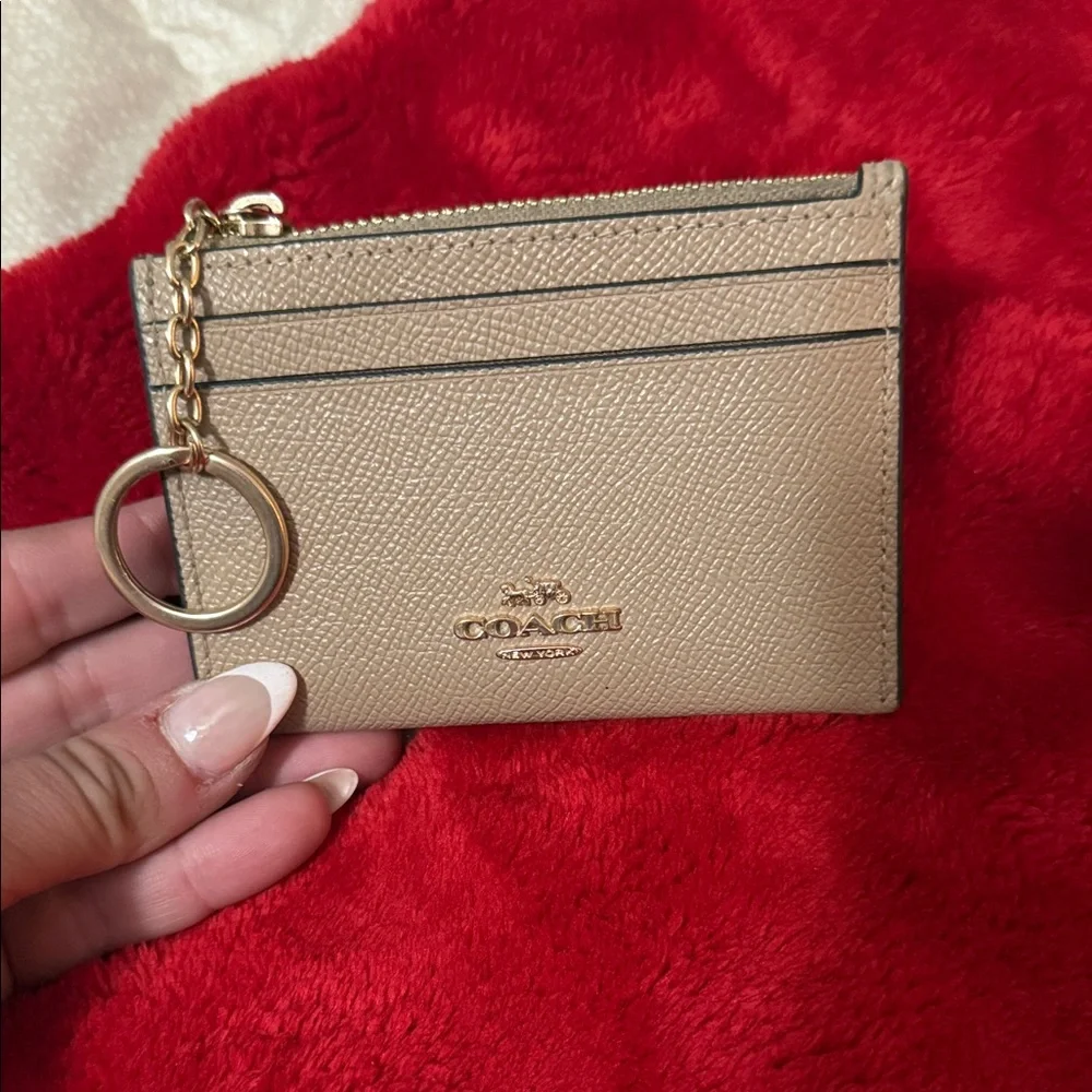 Coach Beige Card Holder with Keychain - Picture 2 of 8